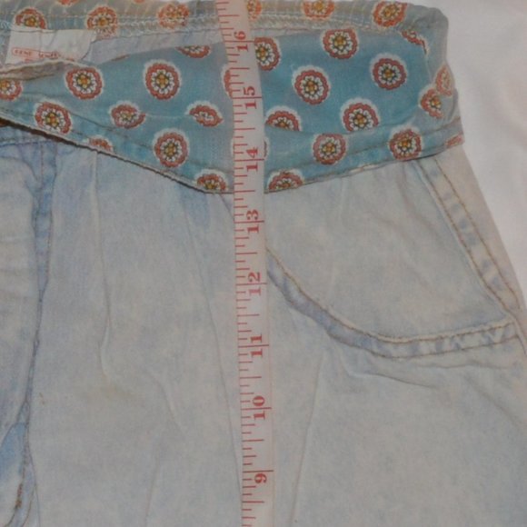 Vintage BONGO High-Waisted Mom Fold Jean Shorts - Picture 9 of 10